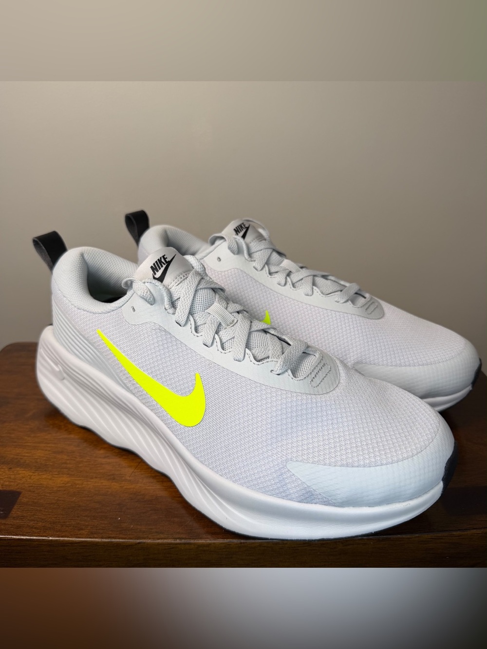 Nike Promina Extra Wide Men’s 11 Pure Platinum Volt Walking Shoes HQ8477-004